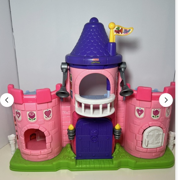 FP LITTLE PEOPLE PINK LIL ROYAL SOUND KINGDOM CASTLE and sounds work! - Picture 1 of 5